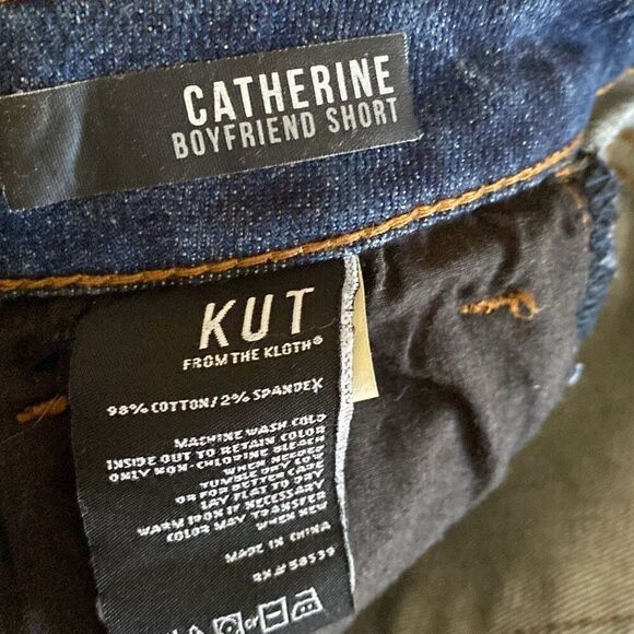 Kut from the Kloth Catherine Boyfriend Shorts Size 0‎ Raw Hem - Picture 6 of 6